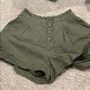 Green flowy American shorts